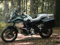 BMWモトラッド、2026年モデルを続々発表…ナビ電動解除や新色など装備充実 画像