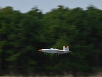 スバル、防衛装備庁へ遠隔操作型支援機の実験機を納入 画像