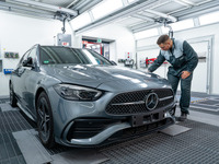 メルセデスベンツとBASF、自動車補修用塗料のパートナーシップ更新…中国本土でも使用承認 画像
