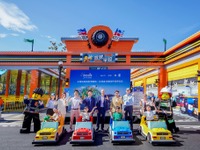 人生初の運転免許証…BYDが上海レゴランドで子ども向けドライビングスクール開始 画像