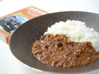 「スズキのレトルトカレー」がSNSで大バズり、「絶対旨いに決まってんじゃん!」どこで買える? 画像