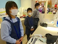 【夏休み】土山サービスエリアで小学生向け「お仕事体験」…レジ打ちや試食販売 画像