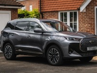 中国チェリー、英国向け第2弾SUV『TIGGO 7』今夏発売へ…EV航続90kmのPHEVも設定 画像
