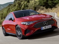 メルセデスベンツ『CLA』新型、米国は「2つのEV」を導入 画像