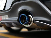 86＆BRZを青く飾るパワーとサウンド、HKS「HKSハイパワーSPEC-L2」のBLUESTエディション発売 画像