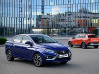 露アフトワズ、ラーダの新型車『イスクラ』発売…約230万円からのBセグ車 画像