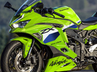 カワサキ『Ninja ZX-4R SE』と『Ninja ZX-4RR』がカラー変更＆スマホアプリ対応、117万7000円より 画像