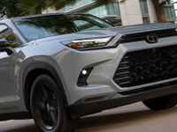 「逆輸入車」がアツい!? 報道で米国トヨタ車に脚光、3列SUV『グランドハイランダー』に国内からも熱視線 画像