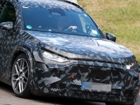電気でもV8サウンド炸裂!? メルセデスAMGの新型「GT SUV」がニュル初降臨！ 画像
