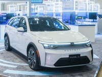 電子機器メーカーの台湾フォックスコン、新型電動SUV『モデルC』を米国初公開 画像