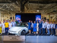 キア、欧州初の現地生産EV『EV4』の量産をスロバキアで開始 画像