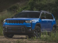 ジープ初の1.6リットルターボハイブリッド搭載、SUV『チェロキー』新型が四角い新デザインで登場 画像