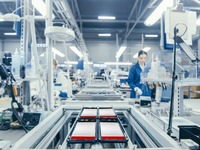 ポルシェ、電動化の遅れで電池生産計画を見直し…子会社「セルフォース」でのバッテリー量産を断念 画像