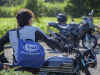 エコバッグにも使えるヘルメットバッグ！ アライ「ポケッタブルヘルメットトートバッグ」発売 画像