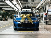 BMWグループ、電動車販売300万台達成…PHEVが好調 画像