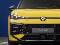 「元気な顔だな」「やばい欲しすぎる！」VWの新型SUV『T-Roc』にSNSで注目集まる 画像