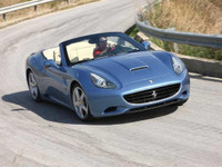 【フェラーリ カリフォルニア 試乗】ライフスタイルで語れる跳ね馬…西川淳 画像