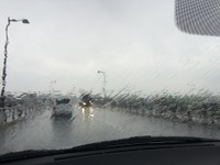 台風のとき車に乗る?! 避けたい行動と安全の工夫 画像