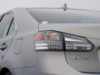 【レクサス HS250h 試乗】プリウス同様にヘンテコ…西川淳 画像