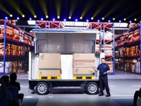 ガルウィングの低速無人商用車、中国Desay SVが新ブランド「川行致遠」と新型車『S6』発表 画像
