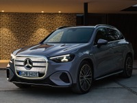 「いかついフェイスに驚いた」メルセデスベンツ『GLC』新型の内外装に反響！「スクリーンでかすぎる」の声も 画像