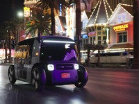 Amazon傘下のZoox、世界初の専用設計ロボタクシーで配車サービス開始 画像
