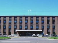 友人に電話で呼ばれ、ひき逃げの身代わりとして出頭 画像