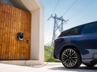 BMW、ドイツ初のV2G商用サービス開始へ…ノイエクラッセ第1弾『iX3』新型から 画像
