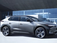 トヨタが反落、EV用家庭向け充電器発売も株価はさえず 画像