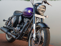 「思いの外セクシー」普通二輪で乗れるロイヤルエンフィールドの新型クラシックモデルに、SNSでは興奮の声 画像