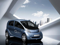 【フランクフルトモーターショー09】プジョーのEV、iOn…三菱 i-MiEV が変身 画像