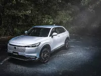 ヴェゼルの正解ホイールはこれだ！RAYS『HOMURA & RSS』の最新“純正適合ホイール”を一気見 画像