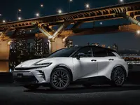 RAYSからコスパ最強シリーズ「RSS」が爆誕！“各車種専用設計”でもうホイール選びは迷わない、冬も夏も即戦力だ 画像