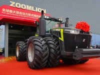 世界最高出力1200馬力、ハイブリッドトラクター「DX7004」発表…中国ズームライオン 画像