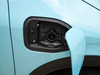 日産『リーフ』新型、「プラグ&チャージ」に対応…Electrify Americaとの提携で実現 画像