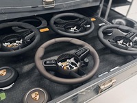 ポルシェ、廃車のプラスチックを再生…ステアリングホイール素材への利用に成功 画像