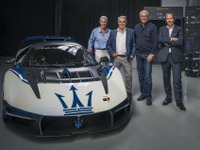 マセラティの新型スーパーカー『MCXtrema』はサーキット専用、740馬力ツインターボ搭載…限定62台の1台を納車 画像