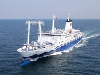 東海汽船がオートバイの受託手荷物輸送を終了へ　伊豆諸島 画像