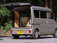 日産『クリッパー』に「マルチラック」、荷室アレンジ自在で車中泊にも対応…210万6500円から 画像