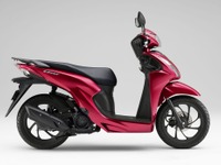 ホンダの新基準原付ついに発売！約24万円からの価格に、SNSでは「お買い得かも」「割高感ある」意見割れる 画像