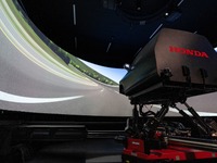 ホンダ栃木四輪開発センターのドライビングシミュレーターで酔わなかった話 画像