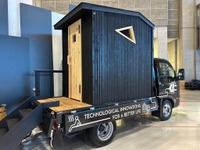 BYDの日本向け新型EVトラック、荷台に移動式サウナ搭載…ジャパンモビリティショー2025でデビューへ 画像