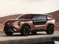 三菱自動車、4モーターの次世代電動SUV『エレバンス』提案…ジャパンモビリティショー2025 画像