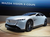 マツダ、ロータリーPHEV搭載スポーツ『ビジョン・クロスクーペ』公開…ジャパンモビリティショー2025 画像