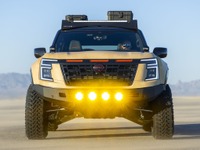 日本導入も決まった日産『パトロール』、オフロードレースのサポート車両にカスタマイズ…SEMA 2025 画像