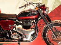 「Wが無ければZもニンジャも生まれなかった」カワサキ社長が60年前の「ダブワン」を前にファン感涙のメッセージ…ジャパンモビリティショー2025 画像