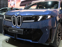 BMW初の「ノイエ・クラッセ」日本導入は2026年後半に、新型『iX3』アジア初公開…ジャパンモビリティショー2025 画像