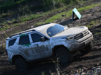 テイン「4×4グラベル2」を中国・宿遷で体感！ 速く走れるオフロード足の正体 画像