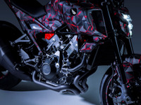 V3エンジンを電子加給！ ホンダ『V3R 900 E-コンプレッサー』をEICMAで初公開、量産に向け開発中 画像