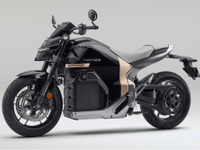 ホンダ初の電動モーターサイクル『WN7』を一般初公開、600ccクラスのパワーに航続140kmを実現 画像